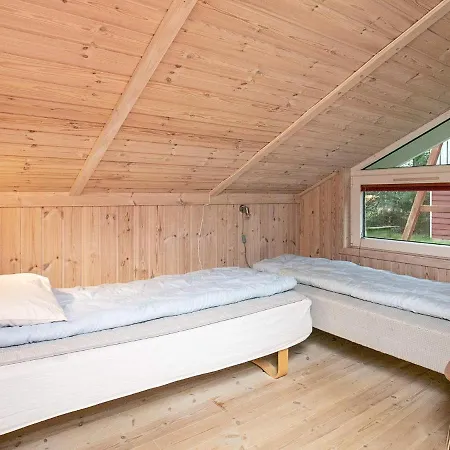 بيت للعطل Three-bedroom Holiday In 3